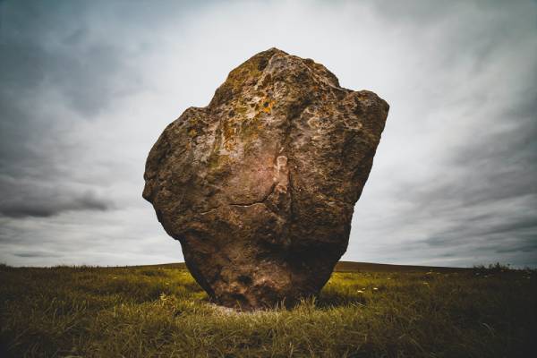 흥미롭게도, 나에 대한 새 앎은 암석에 대한 새 앎과 다른 것이 아니다. 사진 출처: Zoltan Tasi
https://unsplash.com/photos/QxjEi8Fs9Hg 