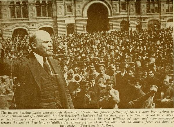 레닌주의는 낭만이지만 한계이기도 하고 비극이기도 하며 비판적 성찰의 대상이기도 하다. 
사진 출처 : Internet Archive Book Images